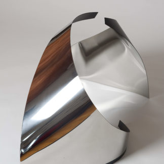 Joe Gitterman, "Duo 3," mirrored stainless steel, powder coating on non-mirrored side