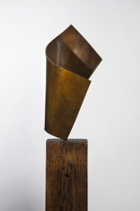 Joe Gitterman, "On Point 15", bronze, patinated
