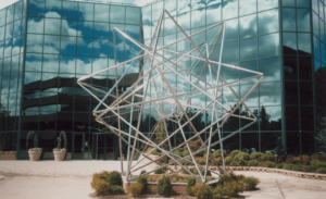 Kinetic Tetrahedra